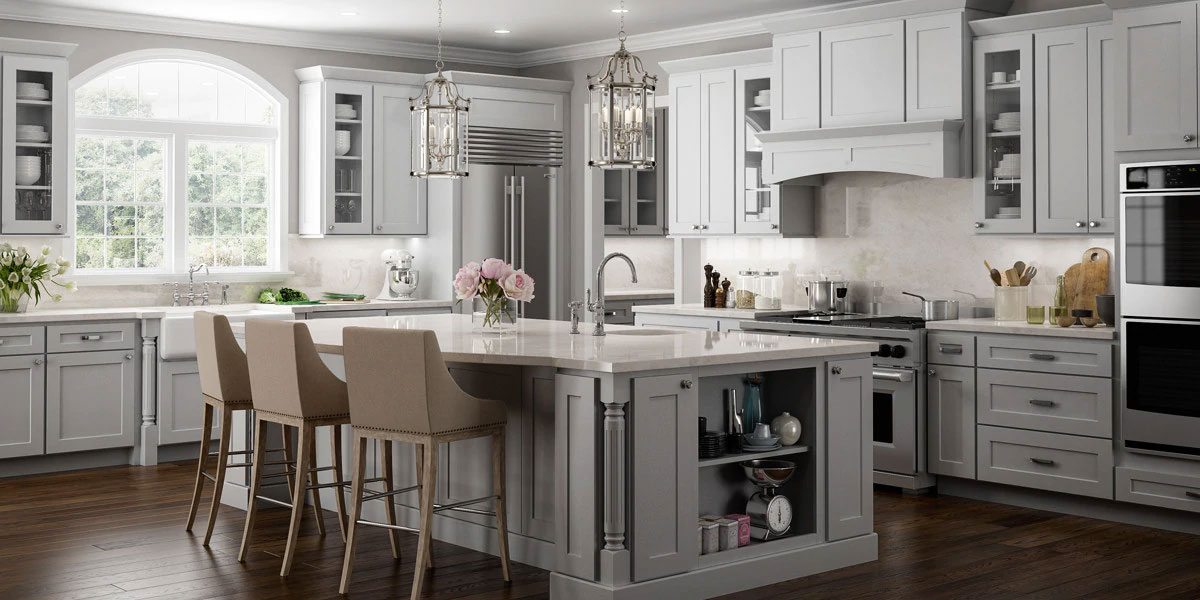 Elegant Shaker Panel Cabinet Doors in Contemporary Kitchen